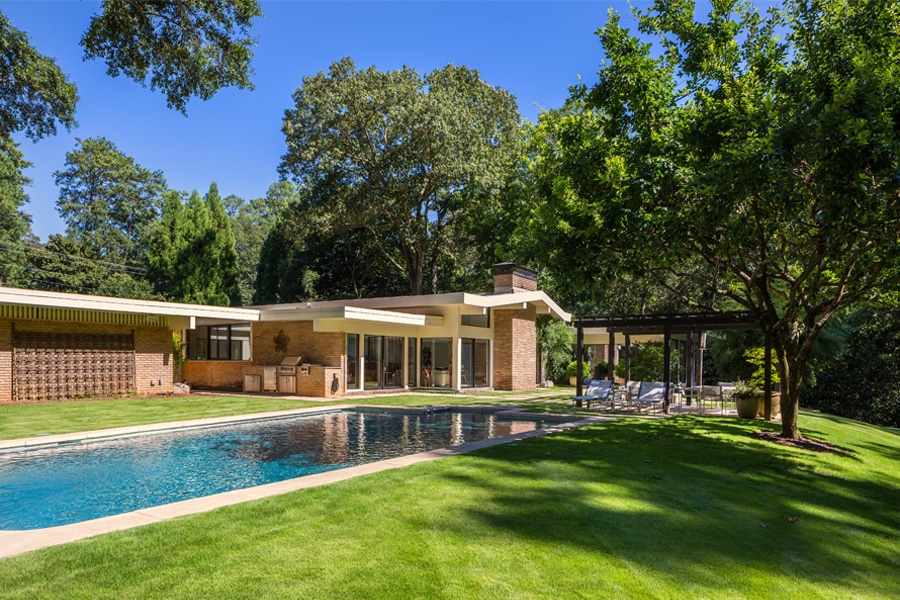 Incredible MCM Rental in Buckhead Beckons Hollywood